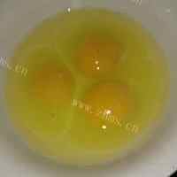 玉盘珍馐的青椒炒鸡蛋的做法图解二