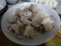 诱人的鹌鹑蛋烧肉做法图解4)