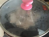 美味的梅菜扣肉做法图解4)
