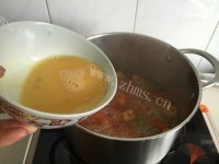 家常的番茄面筋蛋汤做法图解6)