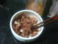 家常菜豌豆炒肉末做法图解4)