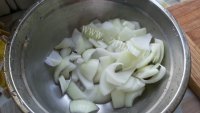 家常菜洋葱炒羊肉做法图解2)