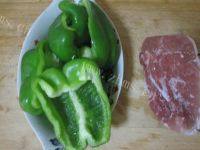 家常菜青椒肉片做法图解1)