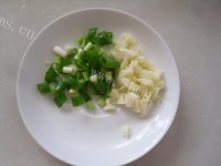 美味的干煸土豆条做法图解2)