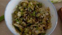 妈妈做的葱花饼做法图解6)