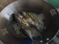 开胃的茄汁鲅鱼做法图解3)