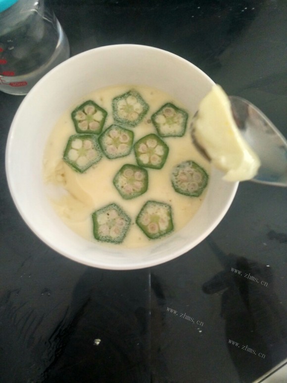 DIY秋葵蒸蛋