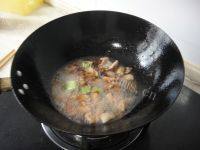 家常菜肉炒丝瓜做法图解5)