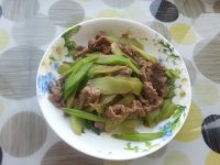 家常菜芥蓝牛肉