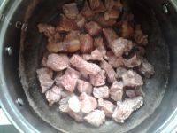 土豆牛肉做法图解2)