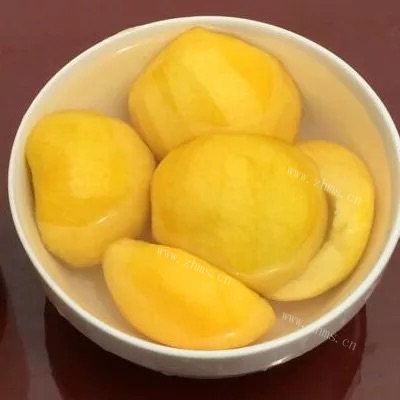 唇齿留香的黄桃罐头