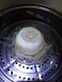 美味的银耳炖梨做法图解6)