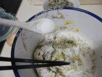 豆渣鸡蛋饼做法图解5)