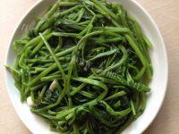 家常菜清炒空心菜