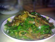 家常青椒肉皮