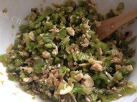香辣尖椒鸡蛋香菇饺子做法图解5)