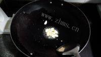 美味韭菜炒肉片做法图解2)