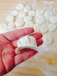 特下饭的韭菜鸡蛋煎饺做法图解9)
