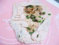简易的发面葱油饼做法图解3)