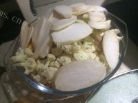 色香味俱全的海鲜汁焖锅做法图解2)