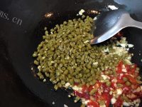 特别好吃的酸豆角炒腊里脊做法图解8)