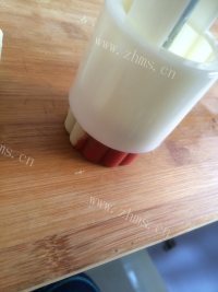 香甜多彩桃山皮月饼做法图解7)