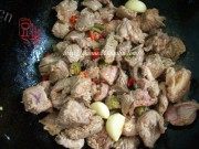 美味的开胃豆牛汤做法图解2)