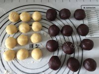 自制豆沙月饼做法图解4)