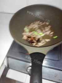 鲜香米豆炒肉做法图解5)