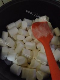 鲜美可口的牛轧糖做法图解4)