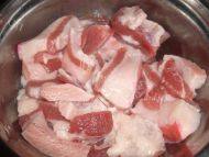 家庭版土豆粉蒸肉做法图解1)