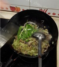 自制家常烧茄子做法图解5)