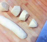 喷香的韭菜盒子做法图解9)