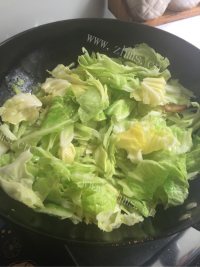 开胃的手撕包菜做法图解6)