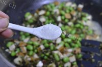 家常雪菜毛豆炒豆干做法图解8)