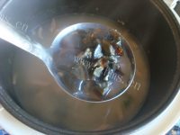 特色美食皮蛋瘦肉粥做法图解9)