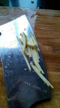 简单芹菜肉丝做法图解5)