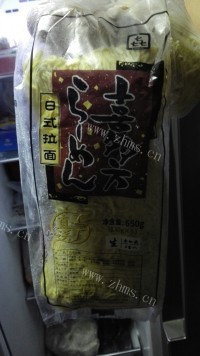鲜美的日式豚骨拉面做法图解3)