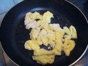 让人怀念的鸡蛋炒面做法图解4)