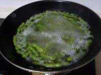 美美厨房之凉拌毛豆做法图解3)
