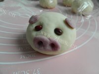自制小猪豆沙包做法图解12)