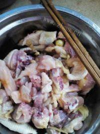 美味的滑鸡肉做法图解2)