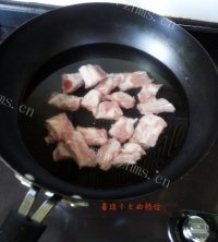 诱人的红烧排骨做法图解2)