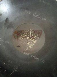 易做的糖醋里脊做法图解4)