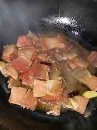 家常菜蒜薹炒腊肉做法图解11)