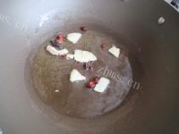 秘制杭椒香菇肉酱做法图解4)