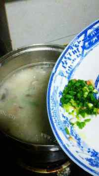 美味的香菇虾仁粥