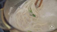 色香味俱全的鸡丝凉面做法图解4)