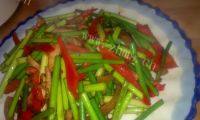 家常菜蒜薹炒肉丝