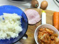 美味韩式辣白菜炒饭做法图解1)